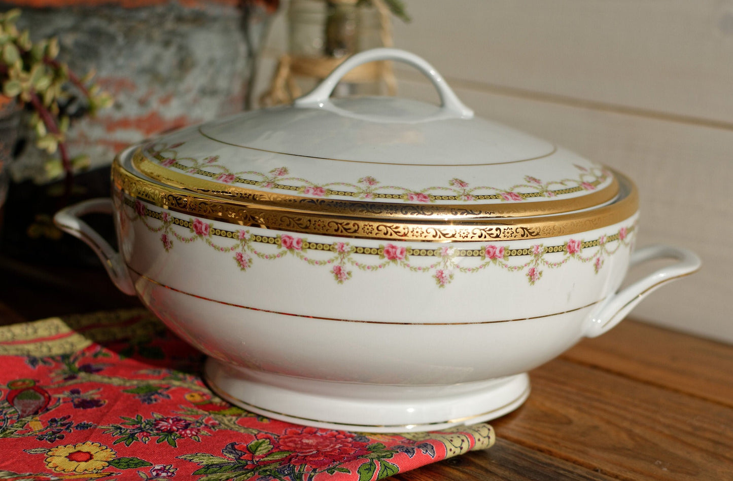 French Vintage Fine Porcelain LIMOGES La Marquise L&M France Soup Tureen Soupiere