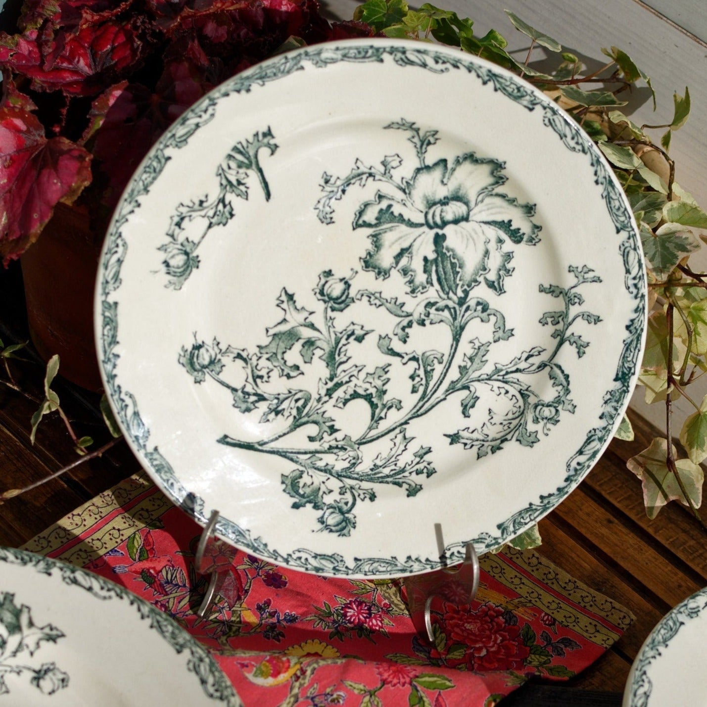 French Ironstone Green Transferware Dinner Plate Datura Bordeaux J.V & Cie JULES VIEILLARD Terre de Fer