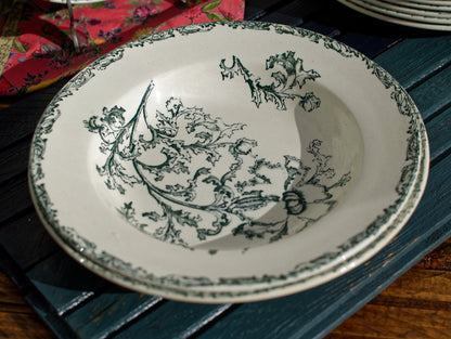 Années 1800 ~ « DATURA » JULES VIEILLARD, Bordeaux ~ Français Antique Ironstone Green Transferware Soup Plate ~ Terre de Fer