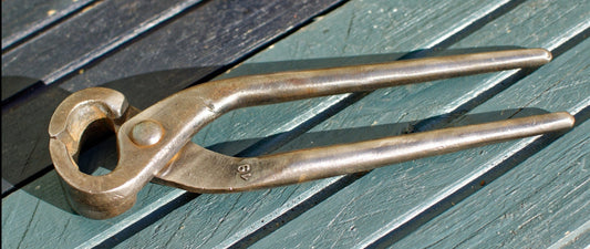 French Vintage Cast Iron Pliers Collectible Antique Farmhouse Farmhouse Manual Tool