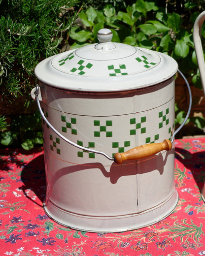 French Enamel Chambre Pot Bedroom Bin Ste Austria B. Frères year 1933