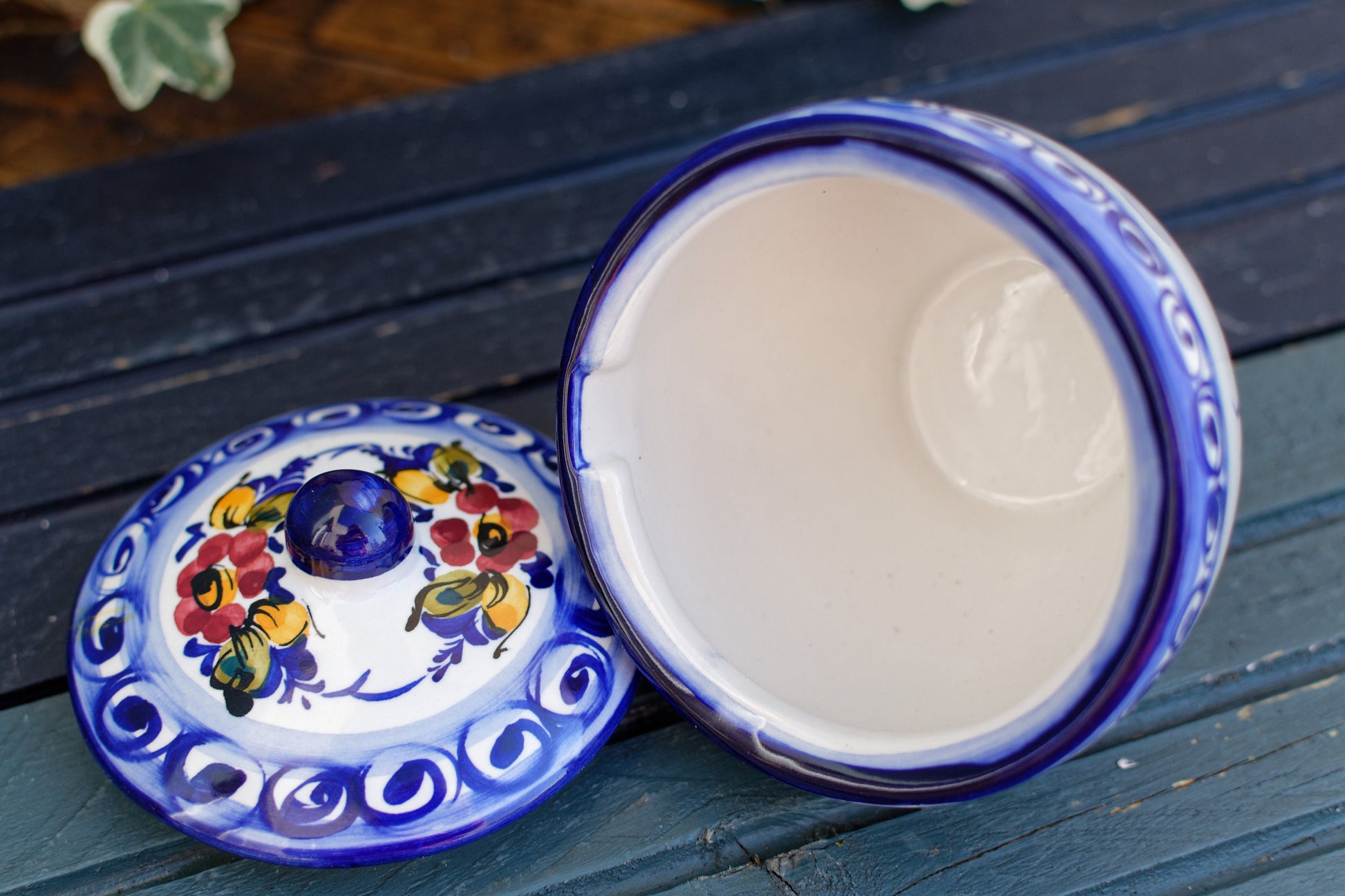 French Hand-Painted Faïence Porcelain Condiment Sauce Pot with Lid or Mustard Pot Peint a la Main