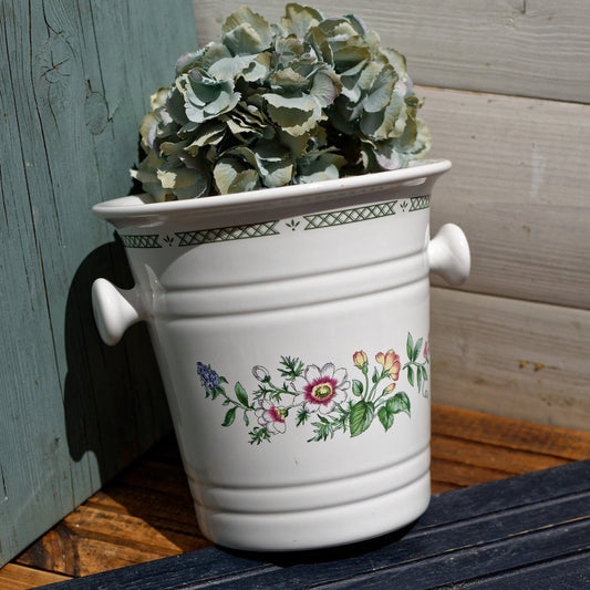 French Porcelain Ironstone Champagne Wine Ice Bucket Revol Porcelaine in the La Maison Revol Decor Porquerolles création de Revol Porcelaine