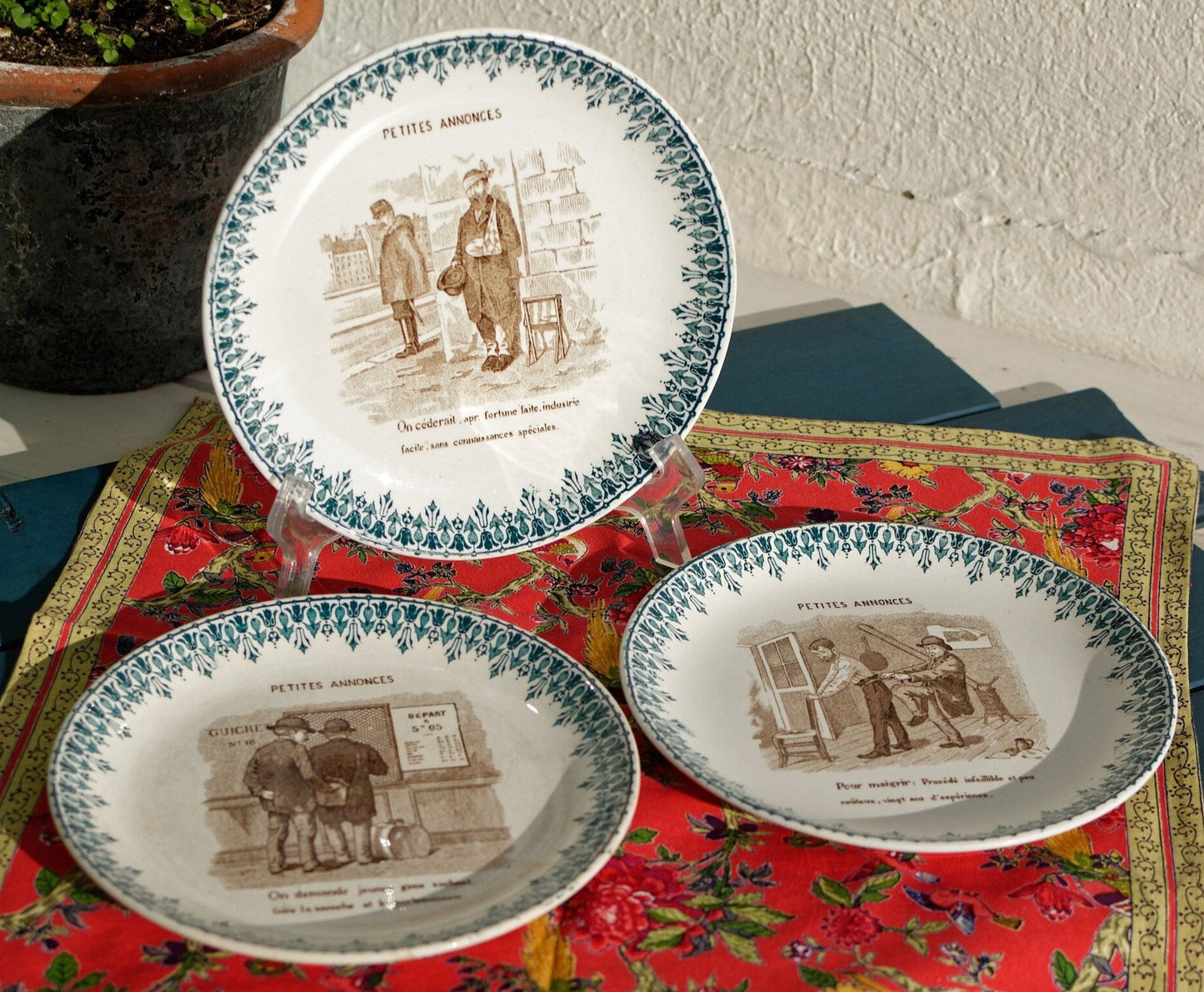 French Ironstone Talking Plate Petites Announces DIGOIN & SARREGUEMINES Terre de fer