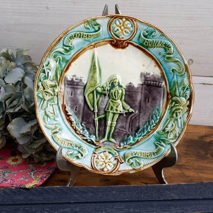 French Collectible BARBOTINE MAJOLICA Wall Plate Joan of Arc Jeanne D'Arc Faïence D’ONAING