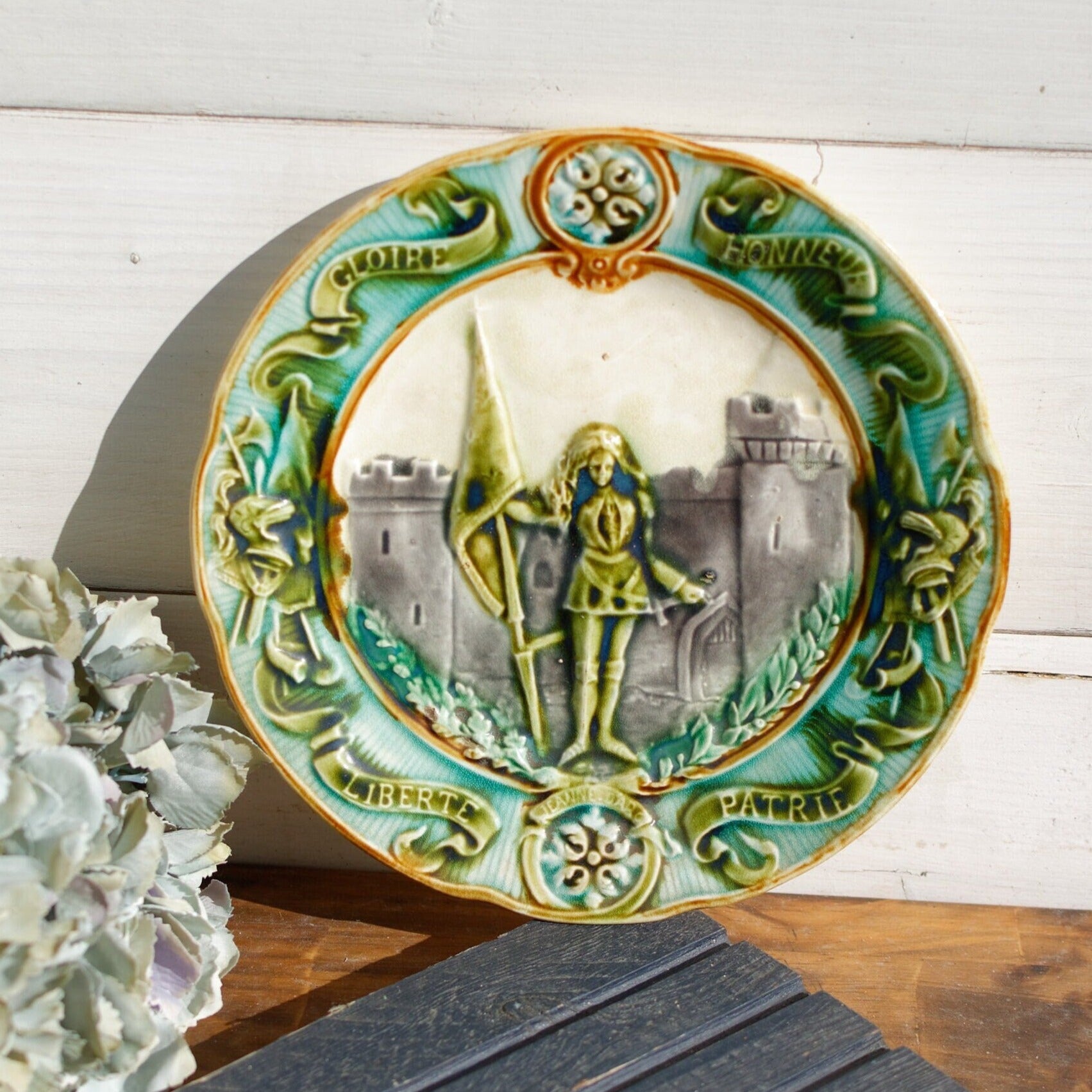 French Collectible BARBOTINE MAJOLICA Wall Plate Joan of Arc Jeanne D'Arc Faïence D’ONAING