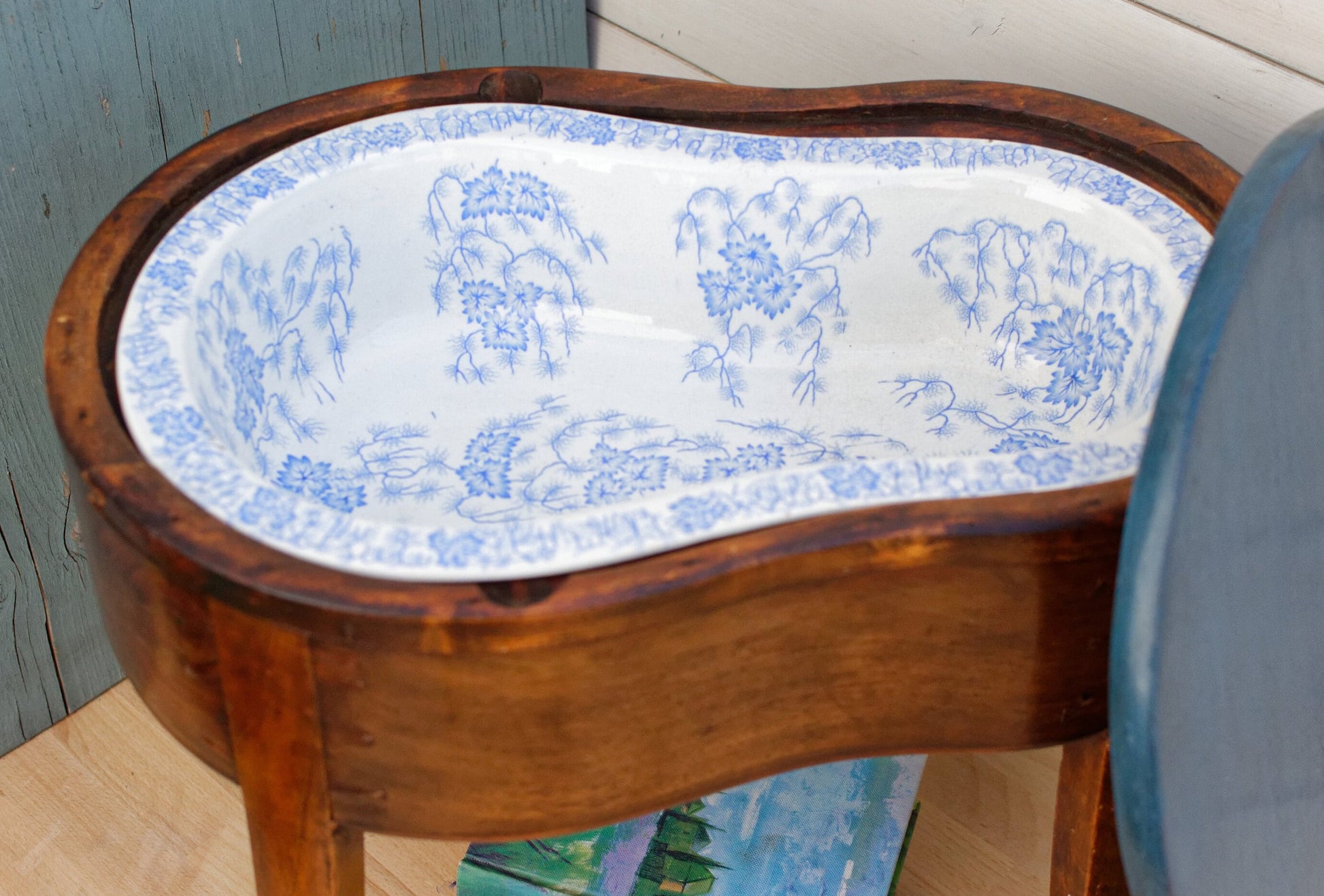 French Antique Wooden BIDET Baby Bath with Porcelain Water Basin Made by Faïencerie Creil et Montereau Terre de Fer